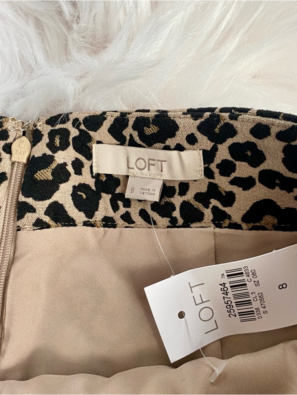 NWT LOFT Leopard Print Mini Skirt Size 8 | Chic Neutral Closet Staple - Picture 6 of 8